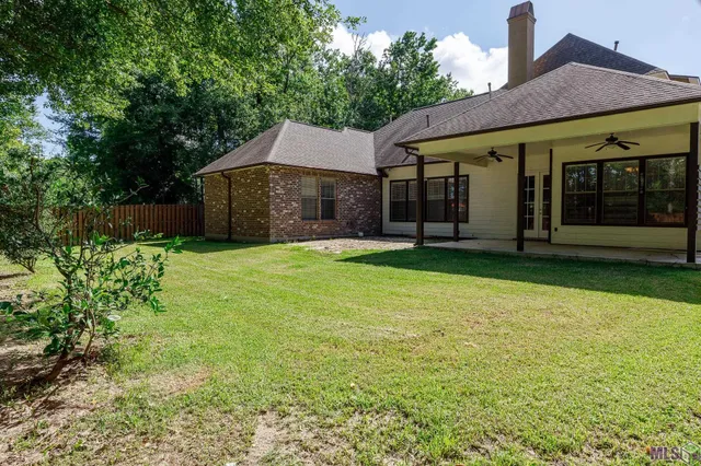 $415,500 | 13627 Forest Lawn Drive, Prairieville, LA 70769