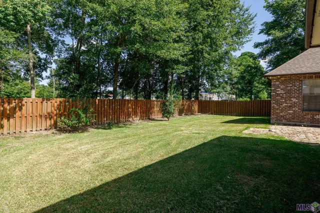 $415,500 | 13627 Forest Lawn Drive, Prairieville, LA 70769