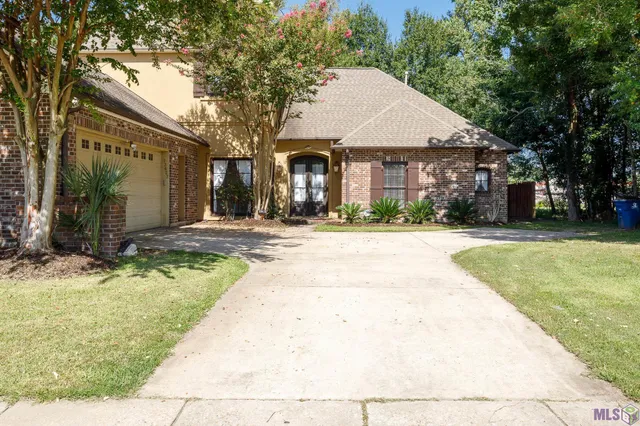 $415,500 | 13627 Forest Lawn Drive, Prairieville, LA 70769