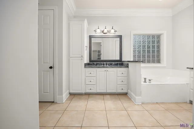 $415,500 | 13627 Forest Lawn Drive, Prairieville, LA 70769