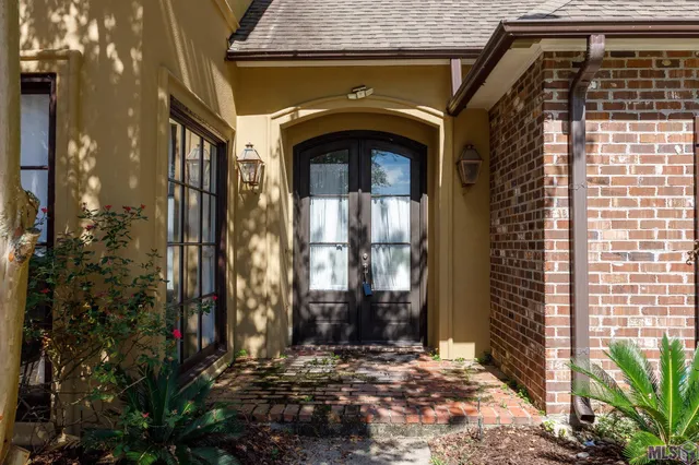 $415,500 | 13627 Forest Lawn Drive, Prairieville, LA 70769
