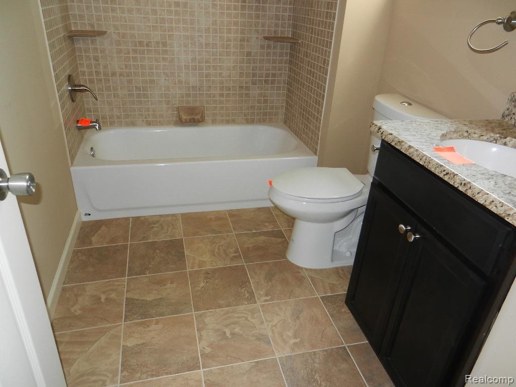 47564 Ryan Road Utica, MI 48317 - Photo 16 of 17 DSCN2272.jpg