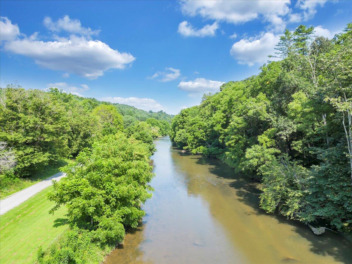 01-DJI_0826