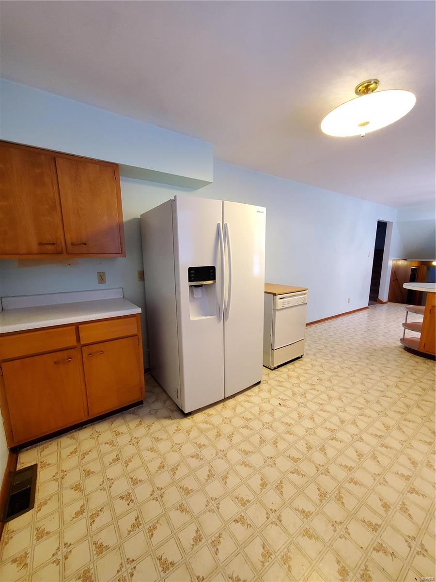 1337 Gerber Road Edwardsville, IL 62025 - Photo 20 of 31 Gallery Image 20