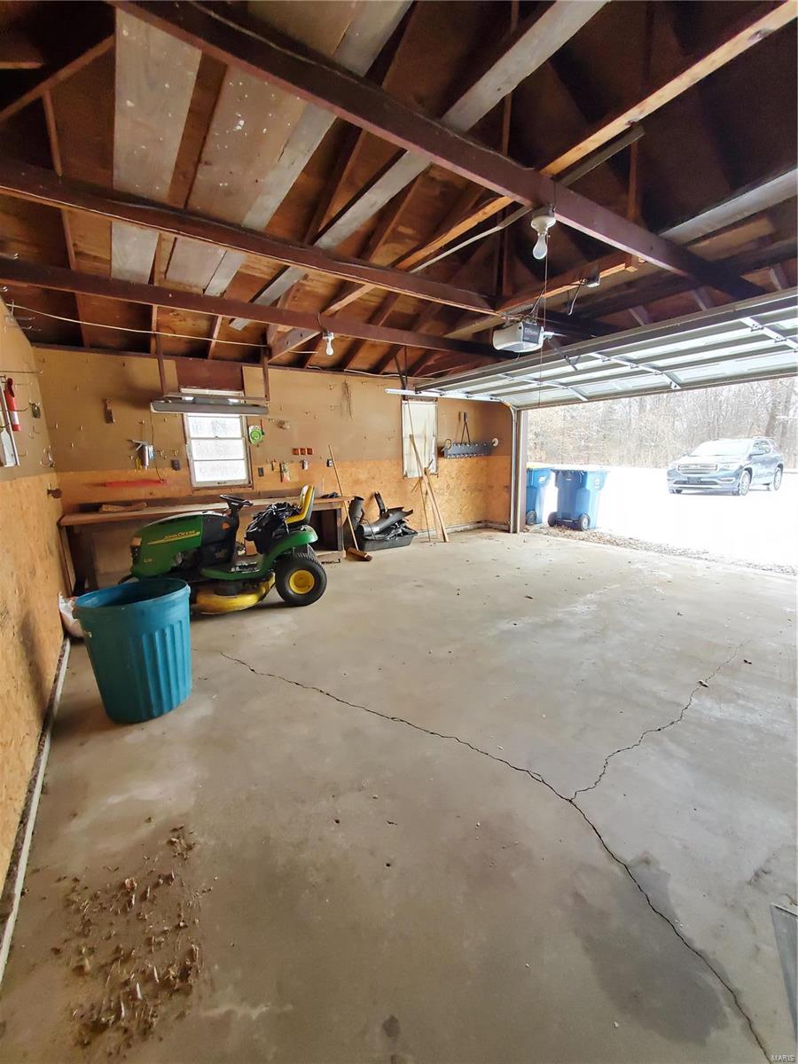 1337 Gerber Road Edwardsville, IL 62025 - Photo 5 of 31 Gallery Image 5