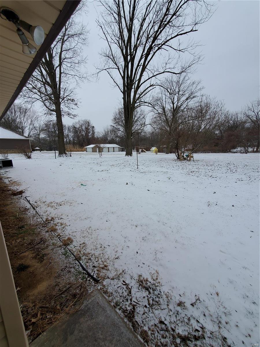 1337 Gerber Road Edwardsville, IL 62025 - Photo 9 of 31 Gallery Image 9