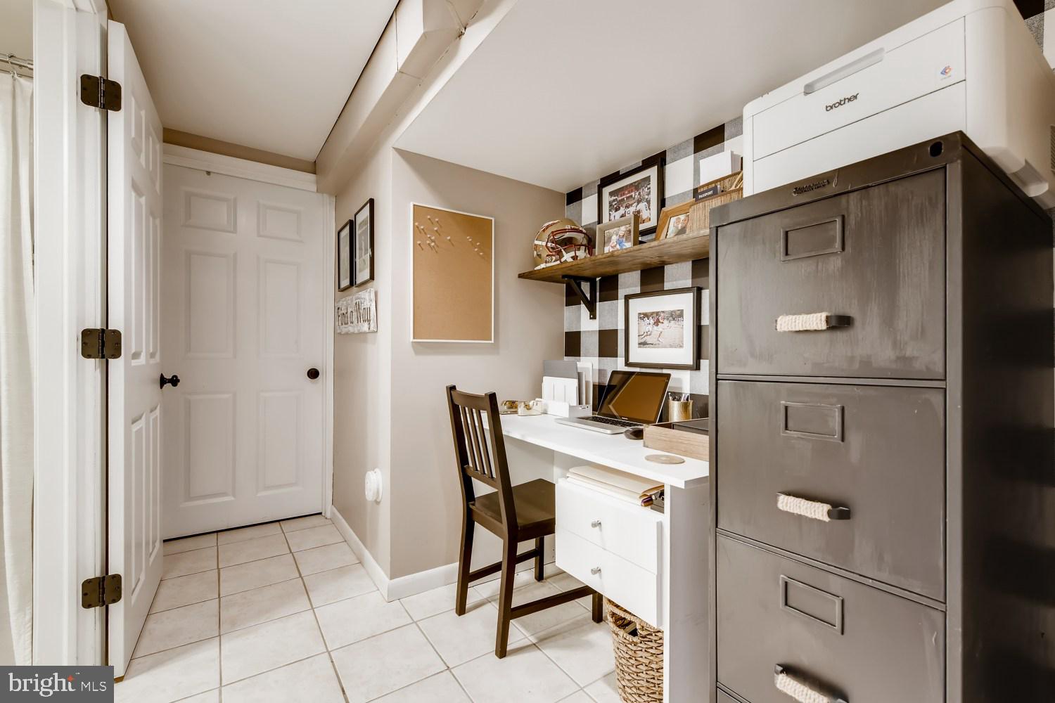 205 Brandon Road Baltimore, MD 21212 - Photo 31 of 36 Work from home or virtual learning space!