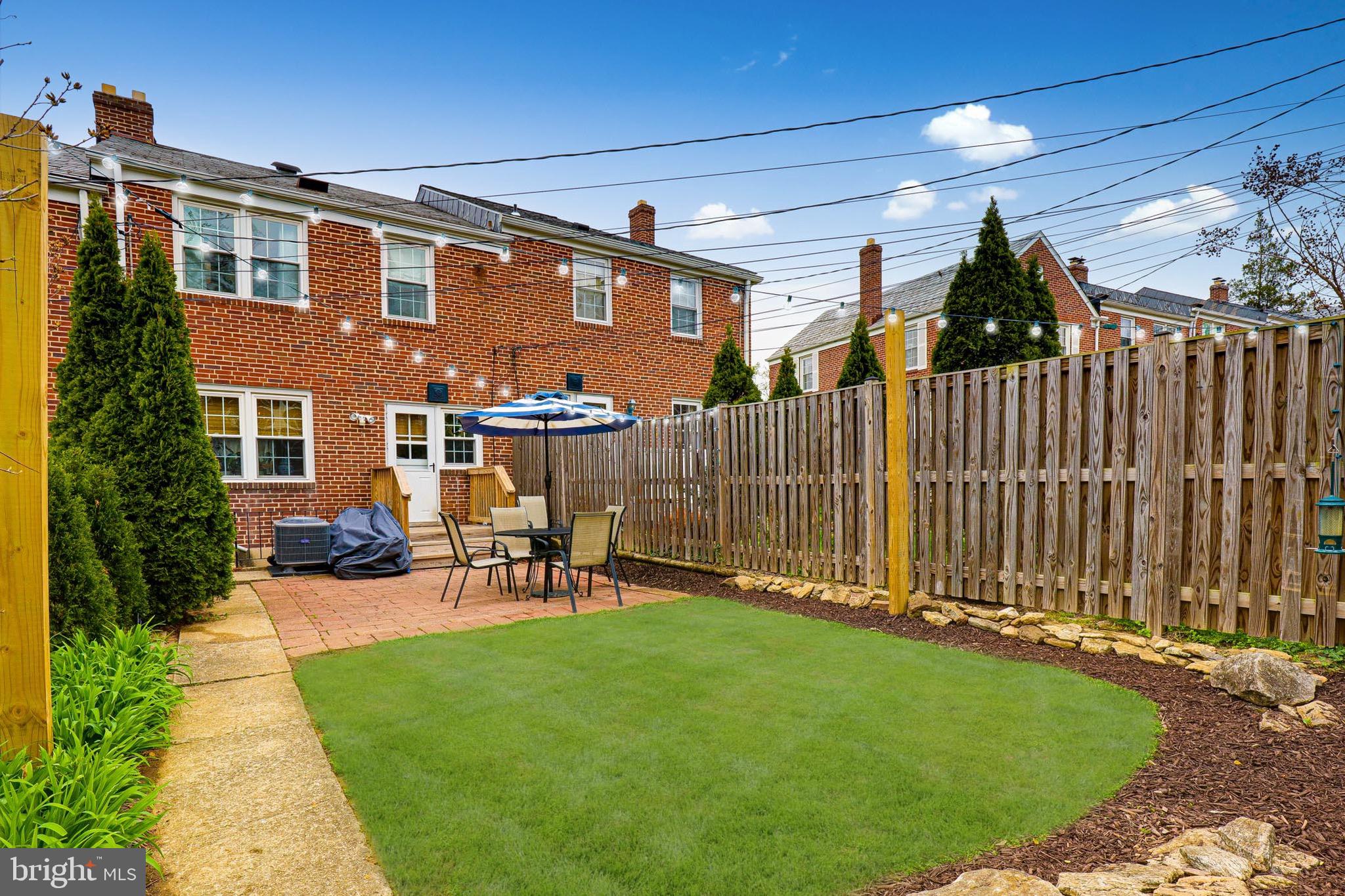 205 Brandon Road Baltimore, MD 21212 - Photo 34 of 36 Well landscaped and ready for summer!