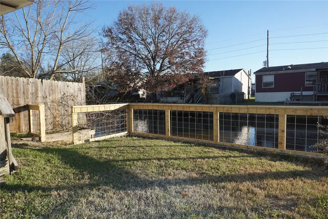 $1,200 | 8977 Gladewood, Willis, TX 77318