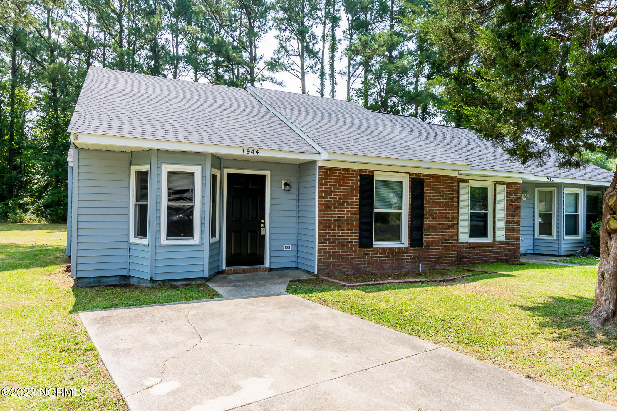 1944 Heather Loop Road Midway Park, NC 28544 - Photo 2 of 28 1944 Heather Loop-2