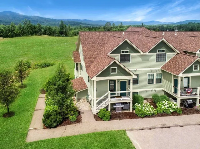 $829,900 | 55 Lafayette Road, Unit 2, Thornton, NH 03285