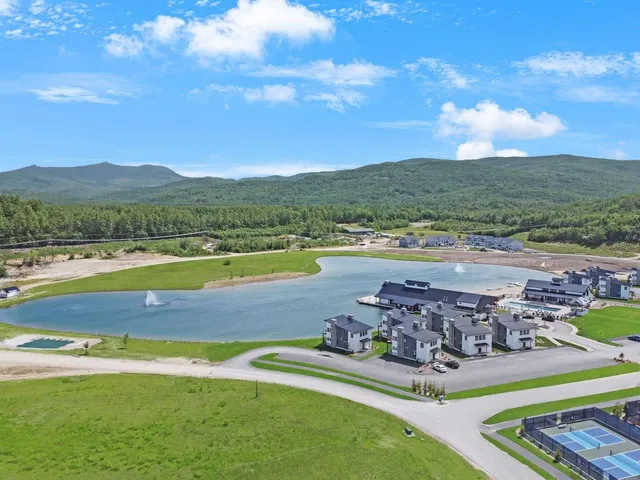 $829,900 | 55 Lafayette Road, Unit 2, Thornton, NH 03285
