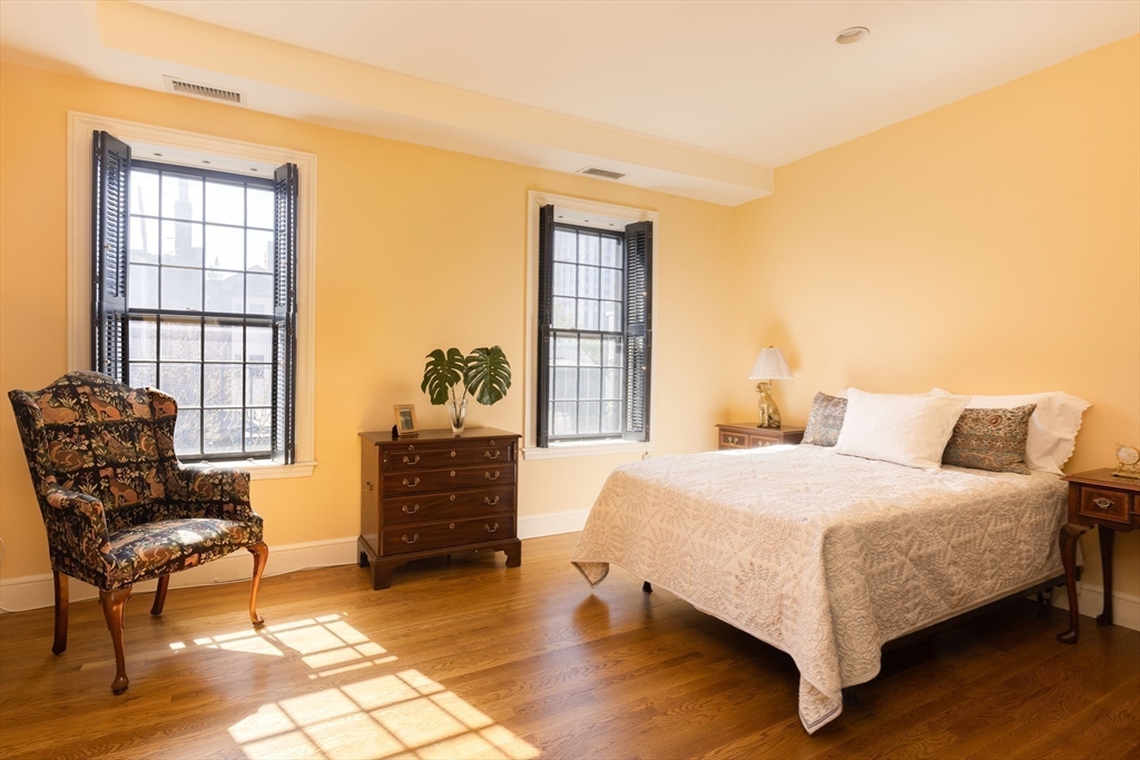 19 Hancock Street, Unit 2 Boston, MA 02114 - Photo 11 of 14