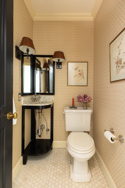 19 Hancock Street, Unit 2 Boston, MA 02114 - Photo 8 of 14