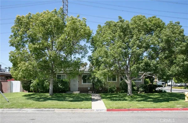 $4,300 | 1203 Laster Avenue, Anaheim, CA 92802