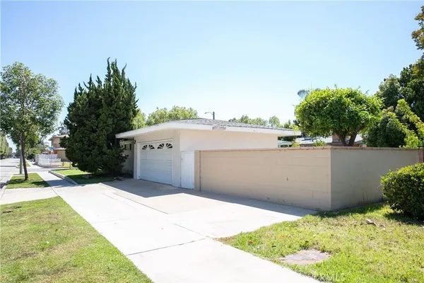 $4,300 | 1203 Laster Avenue, Anaheim, CA 92802