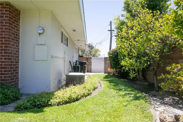 $4,300 | 1203 Laster Avenue, Anaheim, CA 92802