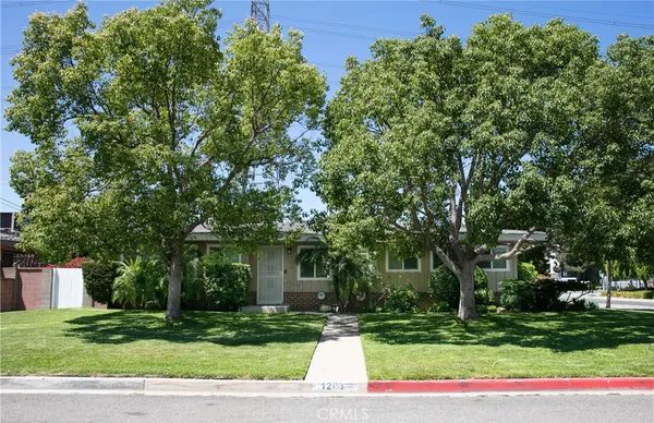 $4,300 | 1203 Laster Avenue, Anaheim, CA 92802