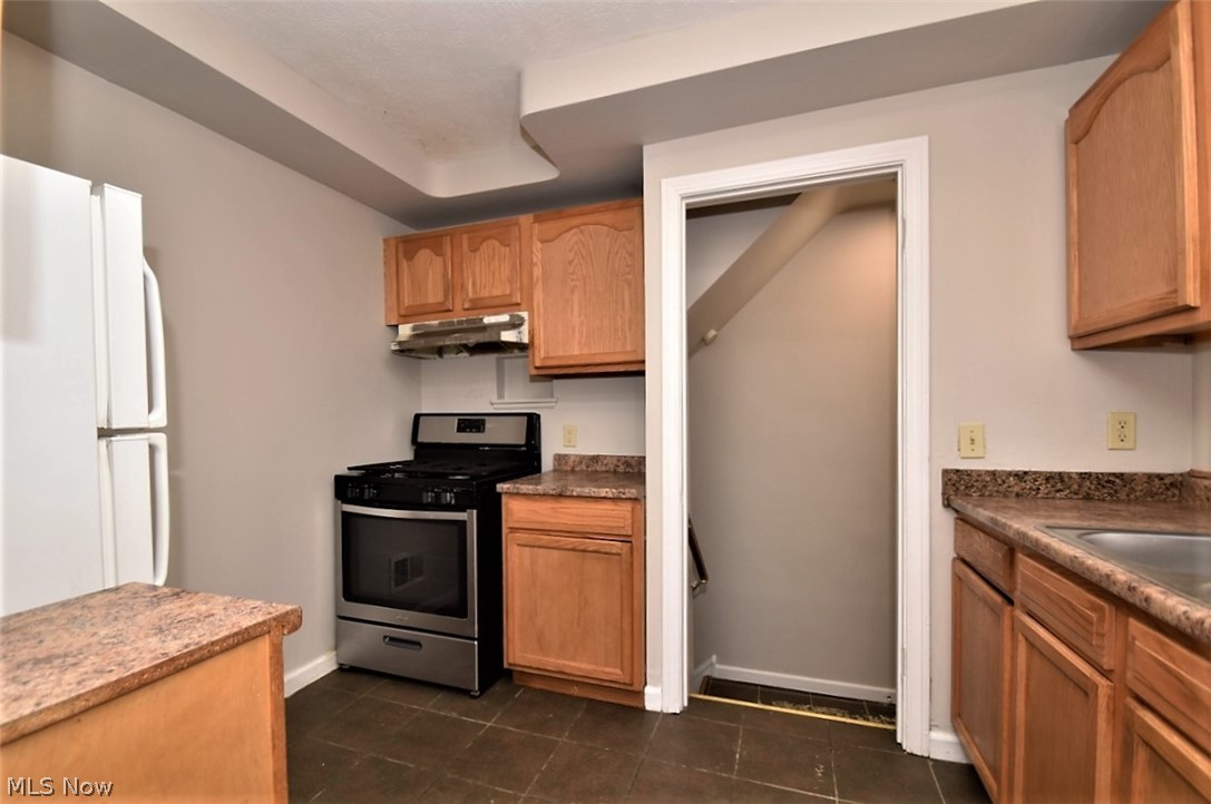 3814 Bainbridge Road Cleveland Heights, OH 44118 - Photo 12 of 35