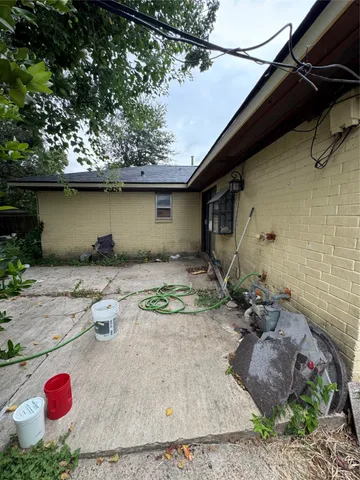 a backyard of a house