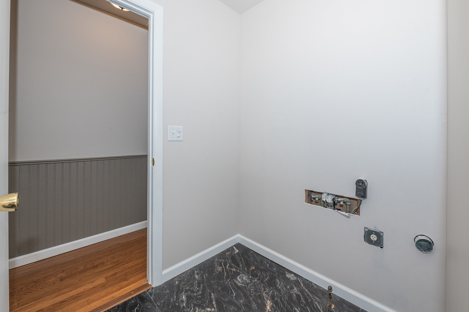 11183 East Fisher Road Rochelle, IL 61068 - Photo 12 of 24