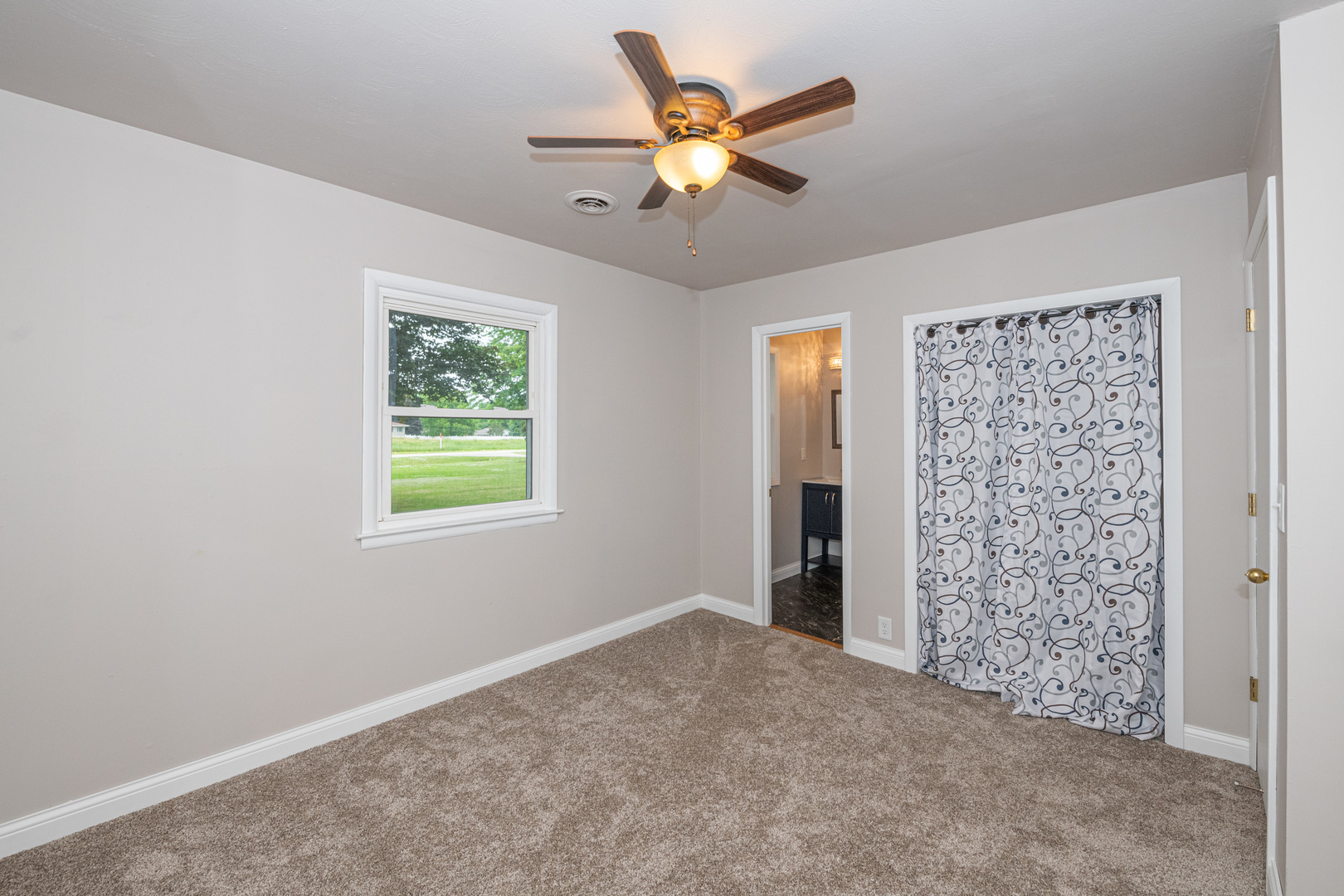 11183 East Fisher Road Rochelle, IL 61068 - Photo 16 of 24