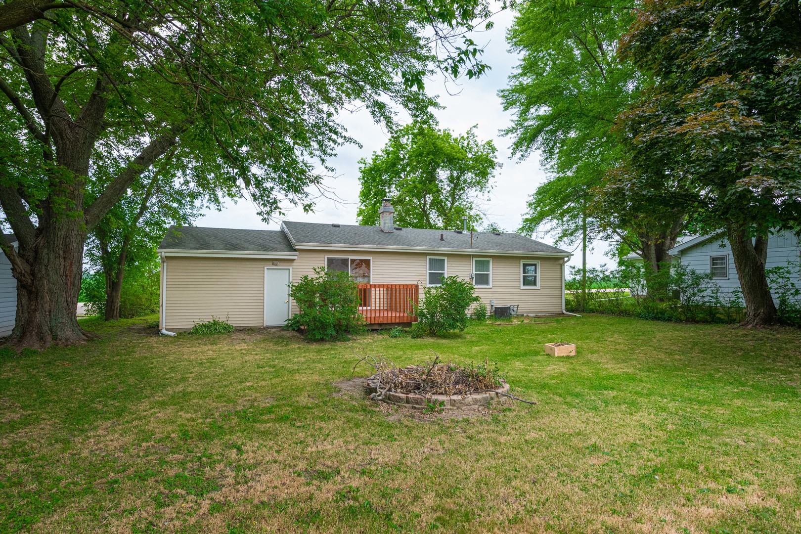 11183 East Fisher Road Rochelle, IL 61068 - Photo 21 of 24