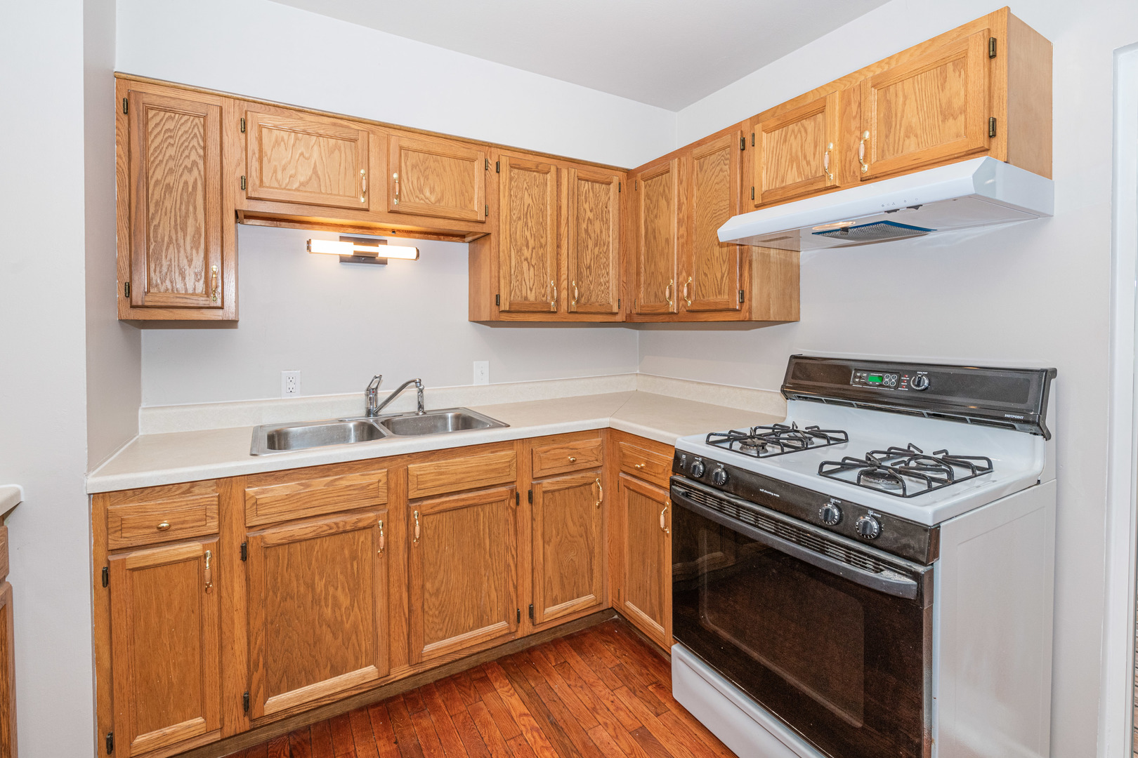 11183 East Fisher Road Rochelle, IL 61068 - Photo 7 of 24
