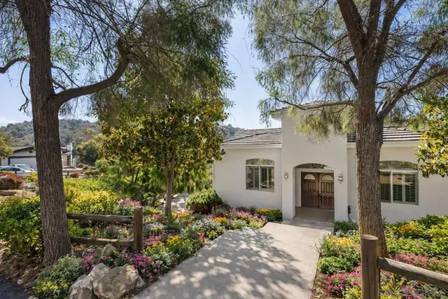 $995,000 | 28328 Kettering Lane, Escondido, CA 92026