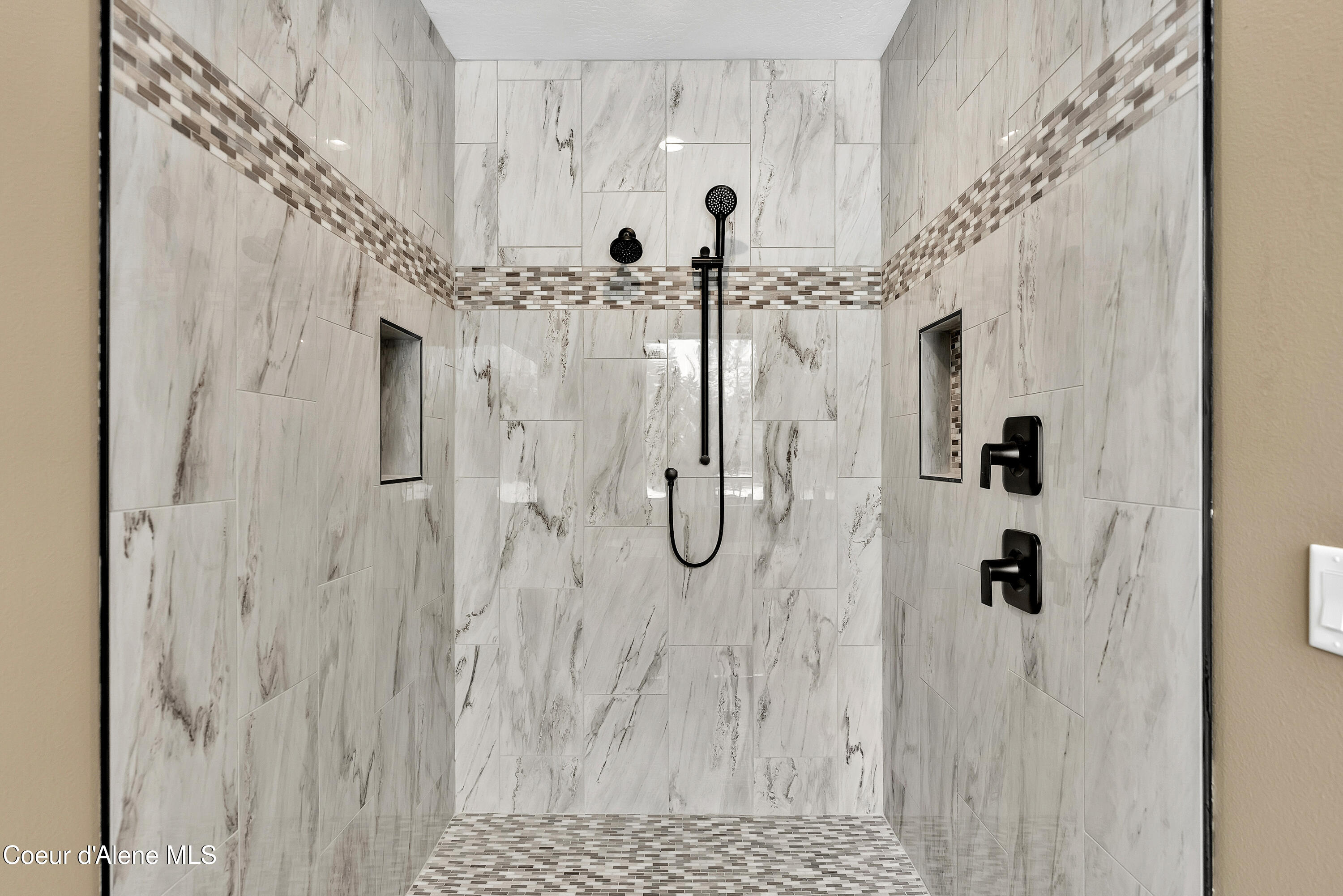 969 Flying Geese Way Blanchard, ID 83804 - Photo 12 of 25 16-print-SkyLight - Bentley-17 (2)