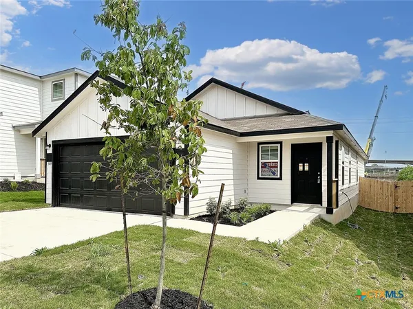 $1,600 | 549 Autumn Blaze, New Braunfels, TX 78130
