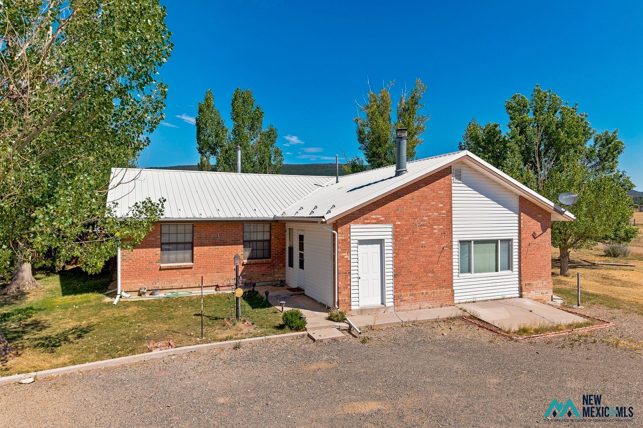 21 Wishbone Circle West Raton, NM 87740 - Photo 2 of 65 Gallery Image 2