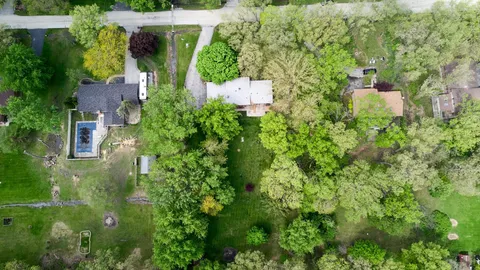 $300,000 | 26339 South Woodlawn Avenue, Crete, IL 60417