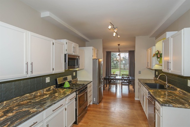17800 Braewick Road Gurnee, IL 60031 - Photo 11 of 25