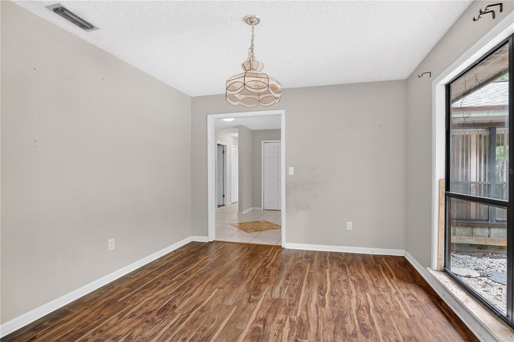 599 Lake Geneva Road Geneva, FL 32732 - Photo 11 of 36