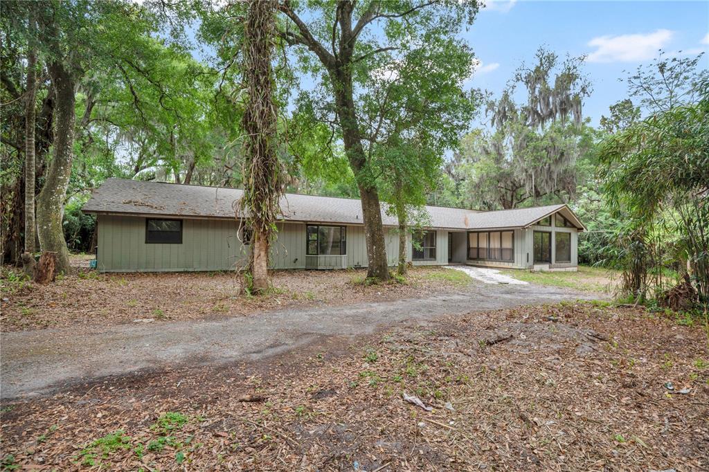 599 Lake Geneva Road Geneva, FL 32732 - Photo 26 of 36