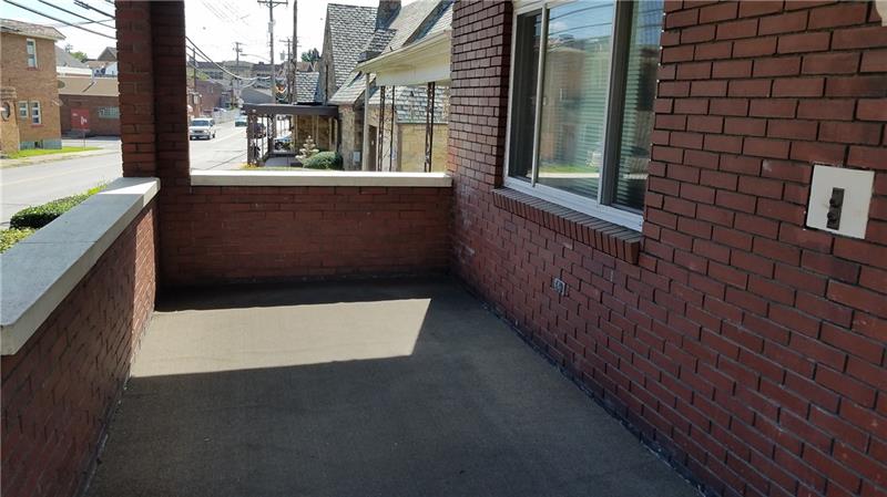 814 7th Street McKees Rocks, PA 15136 - Photo 2 of 20