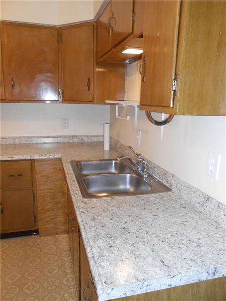 814 7th Street McKees Rocks, PA 15136 - Photo 10 of 20