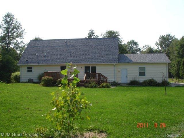 22799 Bohn Road Belleville, MI 48111 - Photo 15 of 15 22799 Bohn Rear View