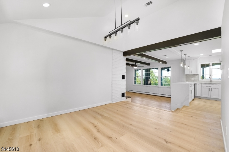306 Warrenville Road Green Brook, NJ 08812 - Photo 16 of 37