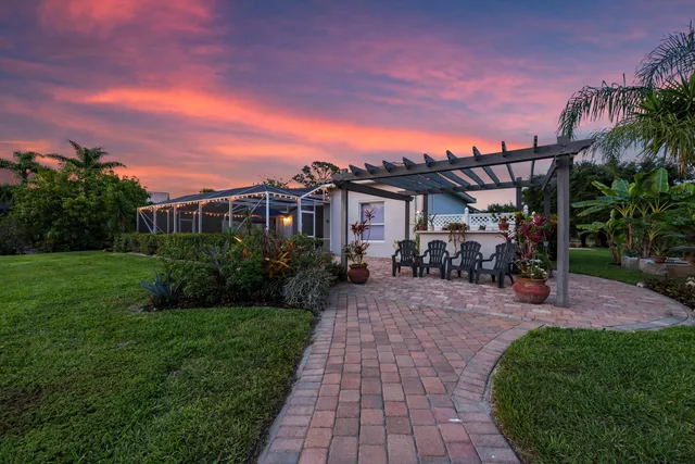$1,295,000 | 1936 Southwest Wood Duck Lane, Palm City, FL 34990