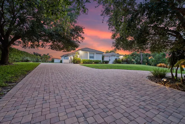 $1,295,000 | 1936 Southwest Wood Duck Lane, Palm City, FL 34990