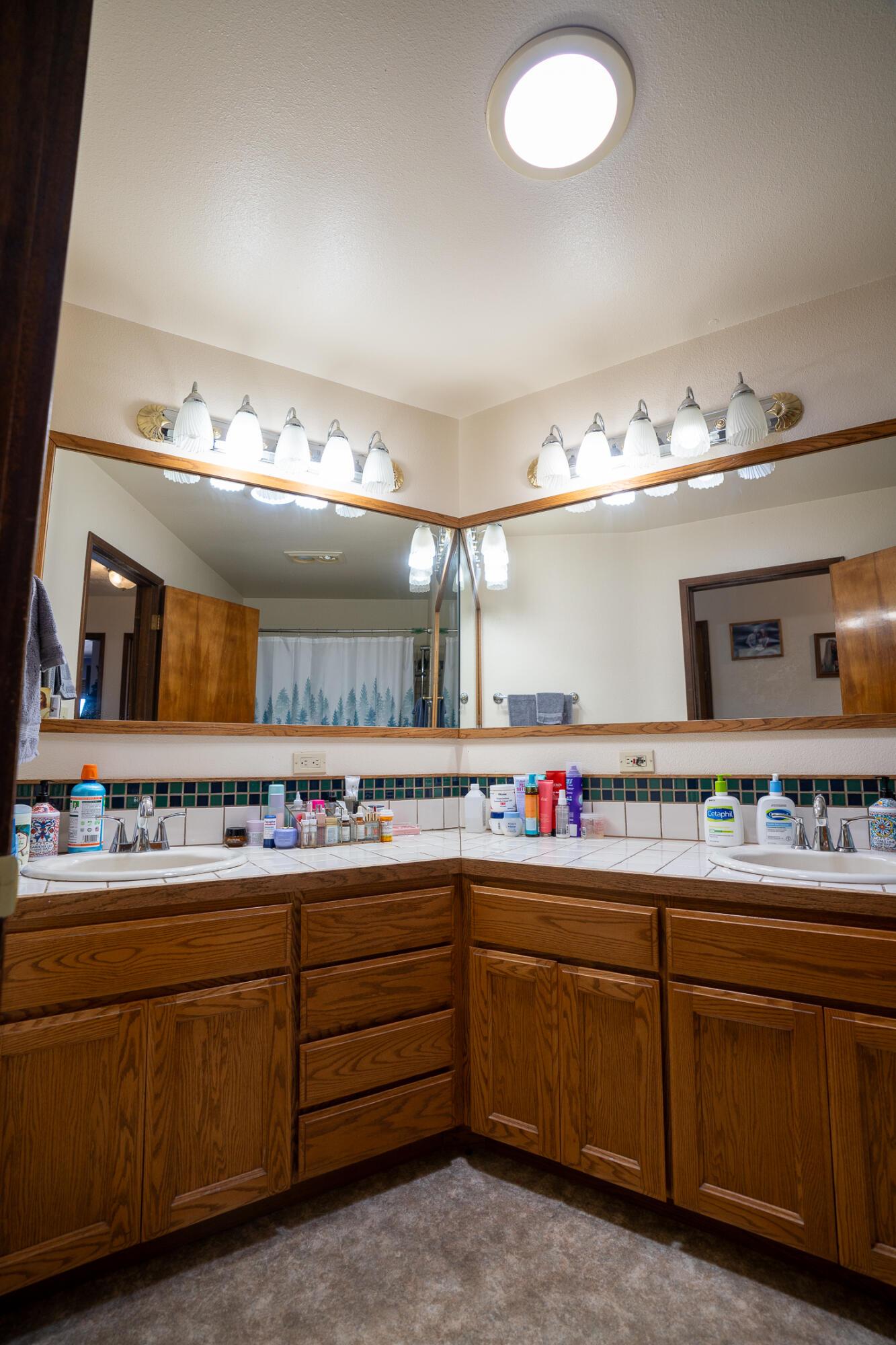 2872 Coker Butte Road Medford, OR 97504 - Photo 29 of 59 026