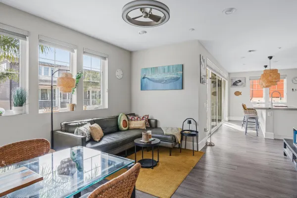 $1,499,000 | 810 Santa Barbara Place, San Diego, CA 92109