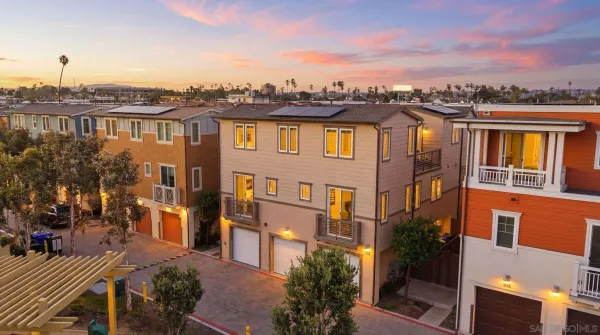 $1,499,000 | 810 Santa Barbara Place, San Diego, CA 92109