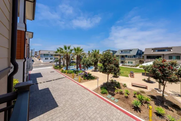 $1,499,000 | 810 Santa Barbara Place, San Diego, CA 92109