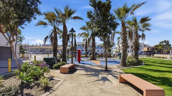 $1,499,000 | 810 Santa Barbara Place, San Diego, CA 92109
