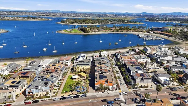 $1,499,000 | 810 Santa Barbara Place, San Diego, CA 92109