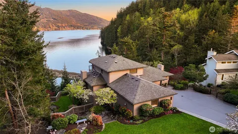 $2,495,000 | 412 Arbutus Place, Bellingham, WA 98225