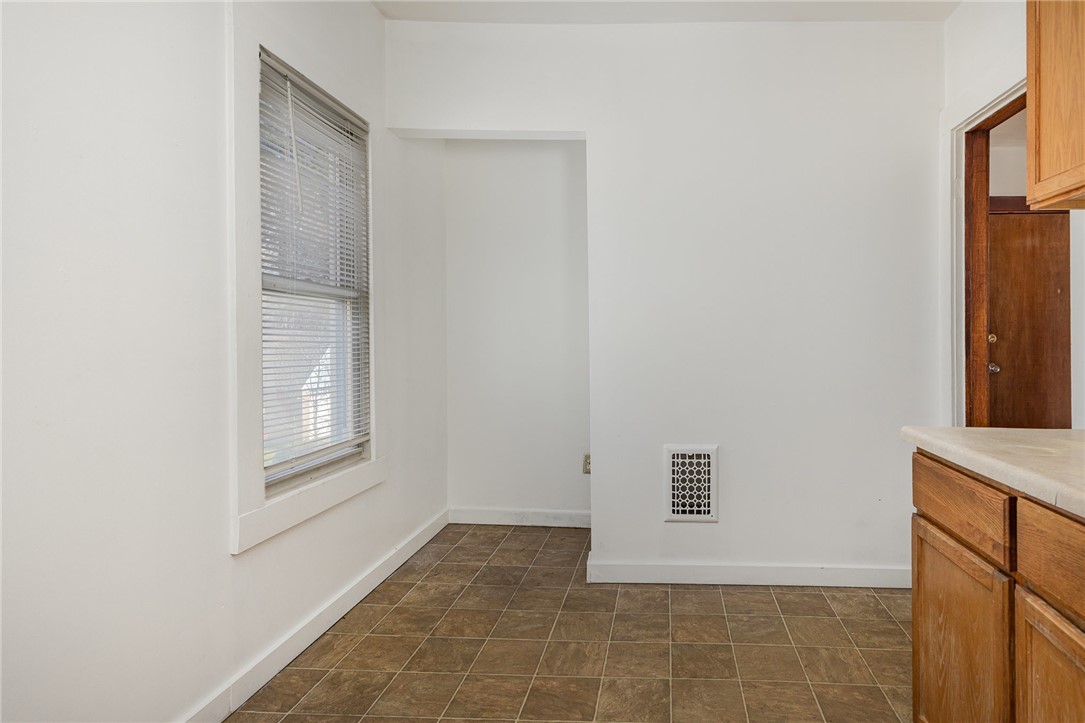 812 Norton Street Rochester, NY 14621 - Photo 9 of 17